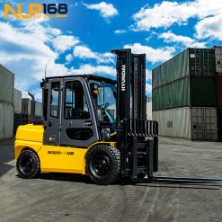 Xe nâng điện Hyundai 50DN-9VB
