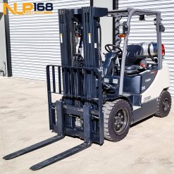 Xe nâng điện Crown CG33P-5